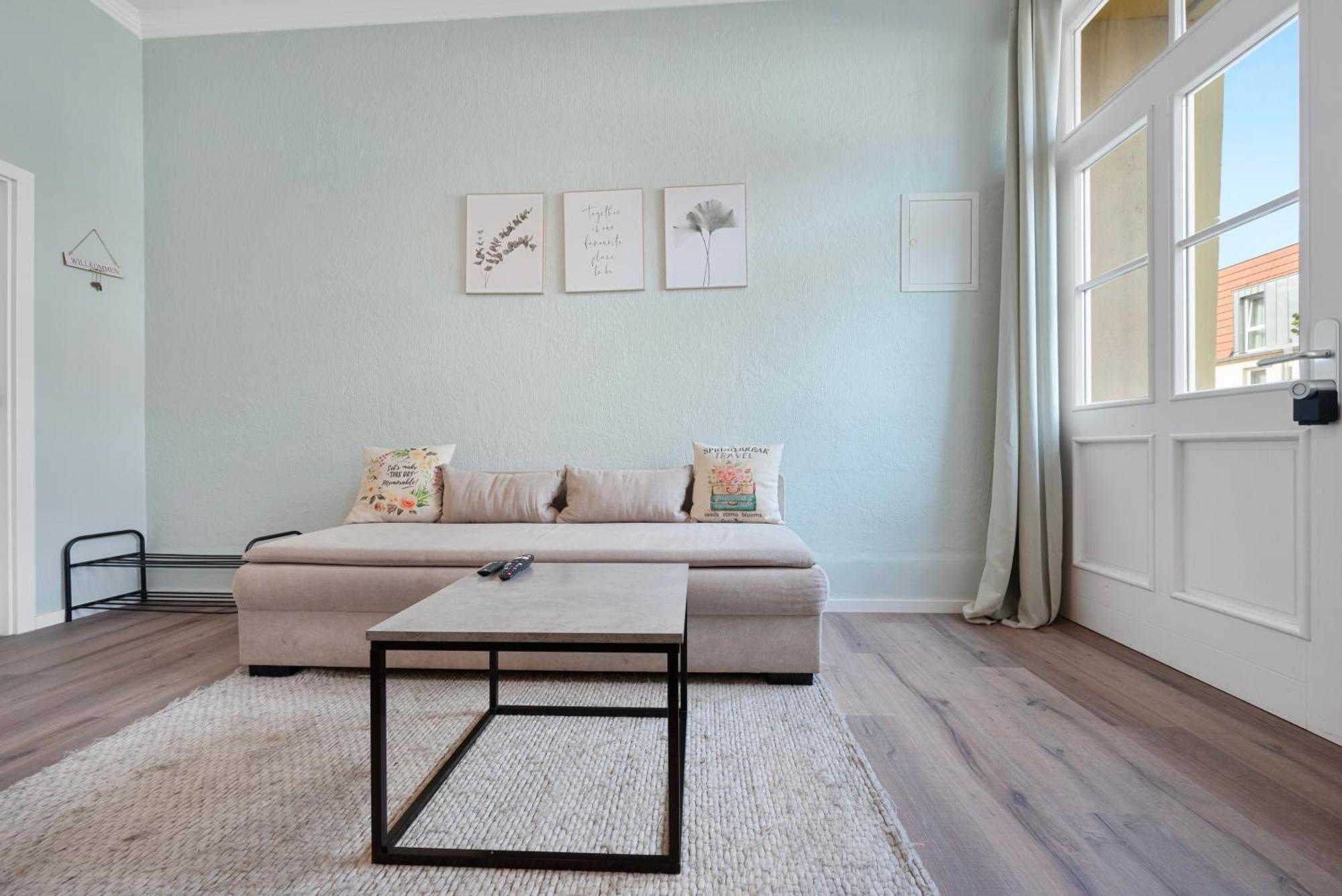 Backhome - Business&Family - Fantastische Schlosslage, Smarttv, Netflix, 50Qm, 24H Checkin - Apartment 1 ลุดวิกสบูร์ก ภายนอก รูปภาพ