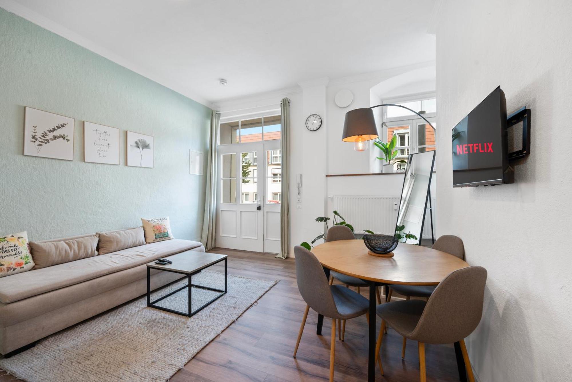 Backhome - Business&Family - Fantastische Schlosslage, Smarttv, Netflix, 50Qm, 24H Checkin - Apartment 1 ลุดวิกสบูร์ก ภายนอก รูปภาพ